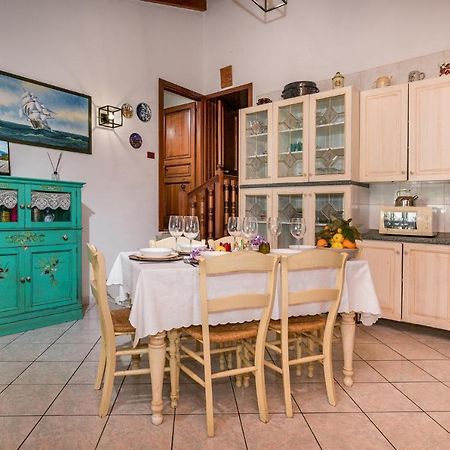 Villa Gagliardetta 卡斯泰拉马莱 外观 照片