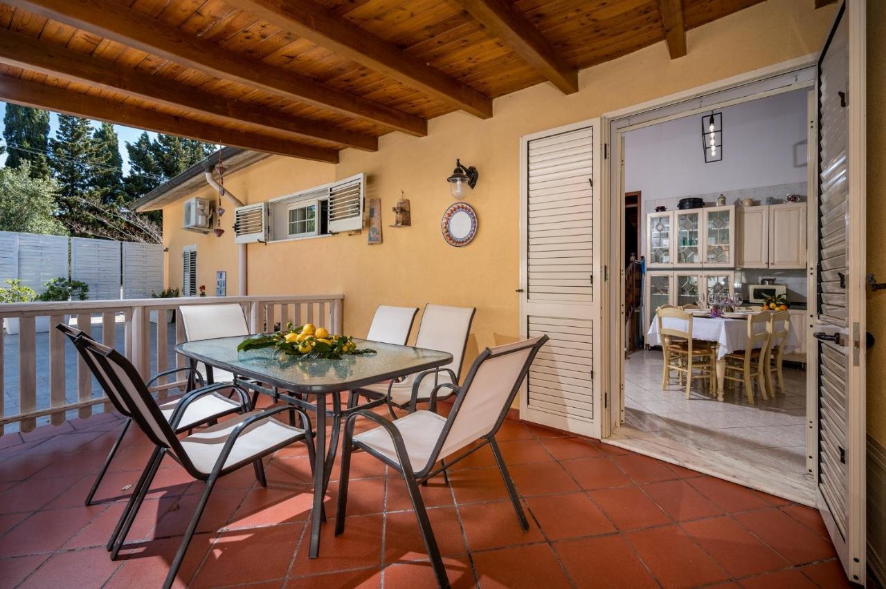 Villa Gagliardetta 卡斯泰拉马莱 外观 照片